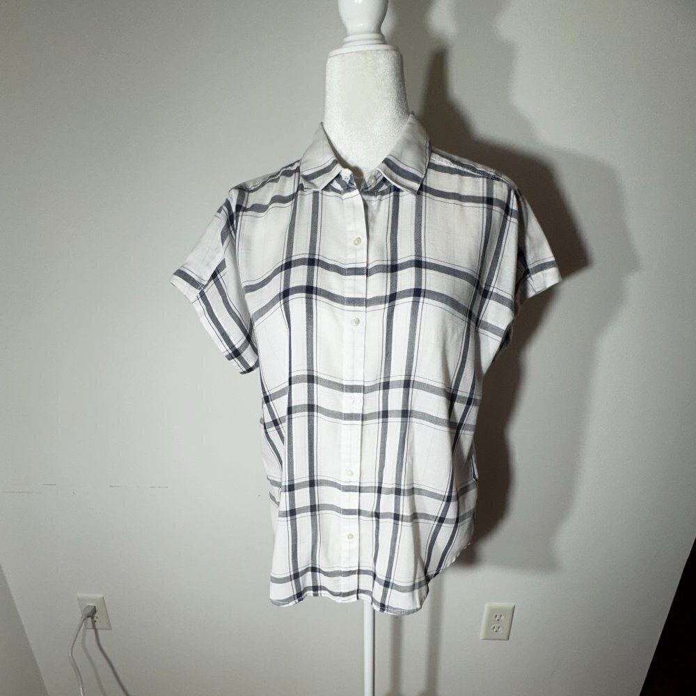 Women's Calvin Klein Short Sleeve Button Down - Size Medium